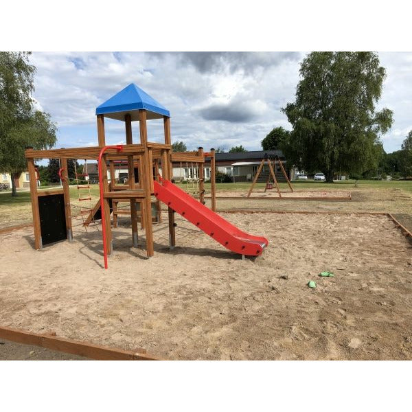 Lars Laj Kletter Hütte Spielplatz