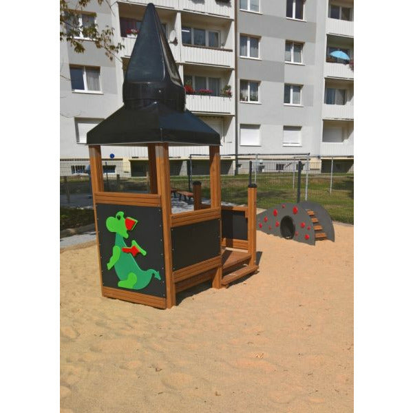 Lars Laj Tower with Baby Dragon Spielplatz