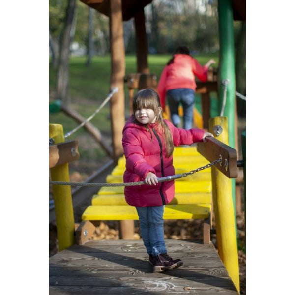 Lars Laj Alice Häuschen Spielplatz