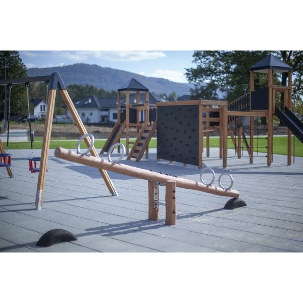 Lars Laj Wippe Nature Spielplatz