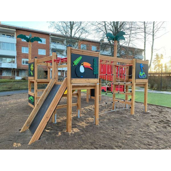 Lars Laj Dschungelcamp Spielplatz