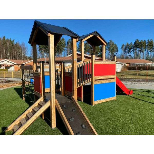 Lars Laj Turm Spielplatz