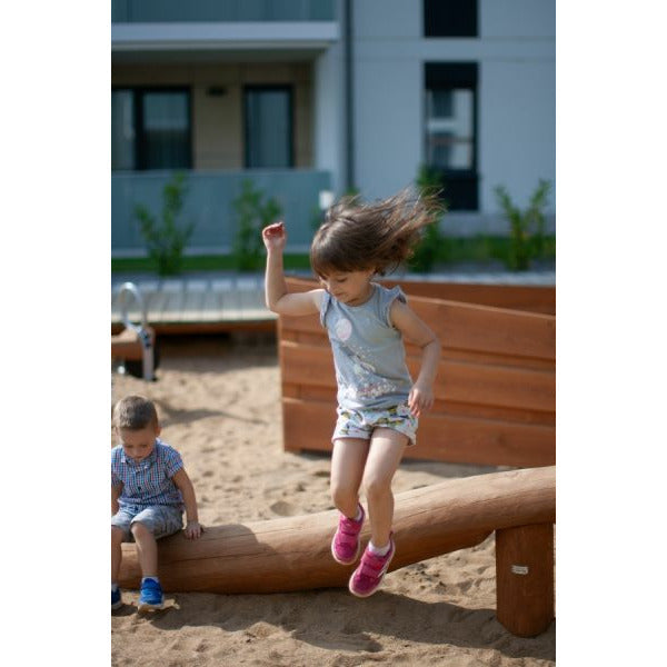 Lars Laj Khumbu Spielplatz