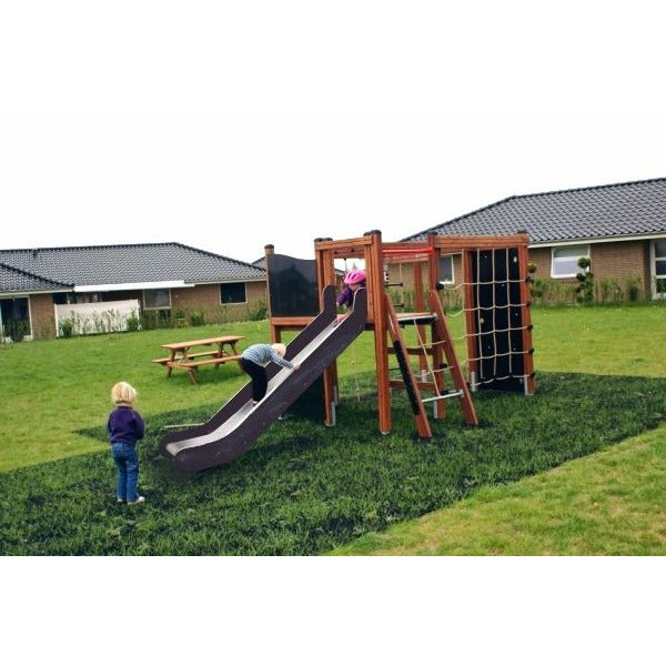 Lars Laj Kletterkiosk Natur Spielplatz