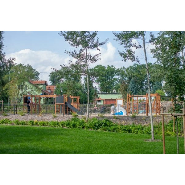 Lars Laj Spielcenter Natur Spielplatz