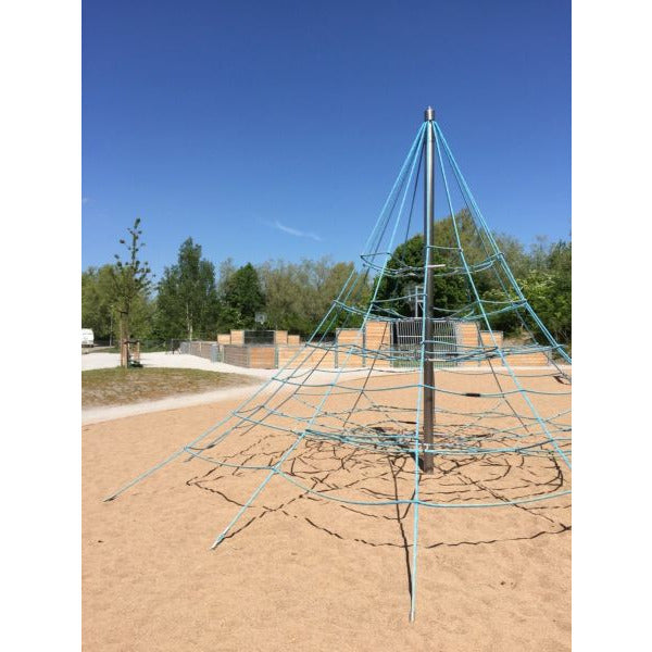 Lars Laj Spinnennetz Spielplatz