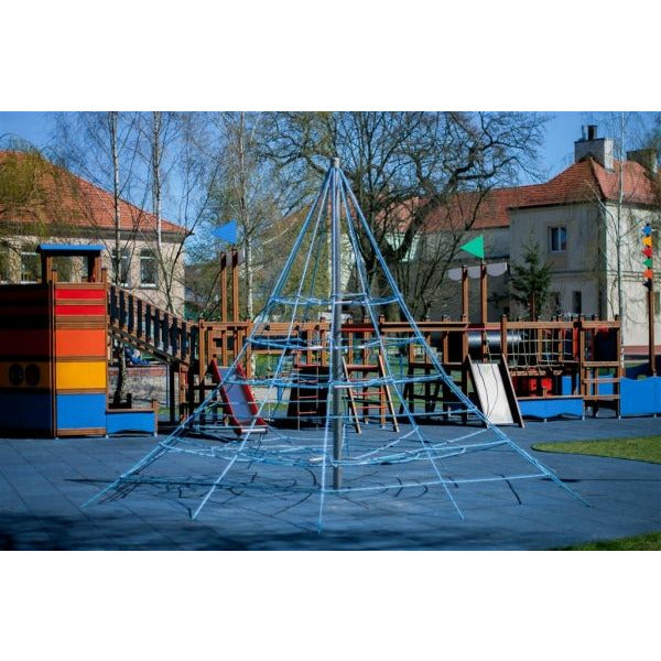 Lars Laj Spinnennetz Spielplatz