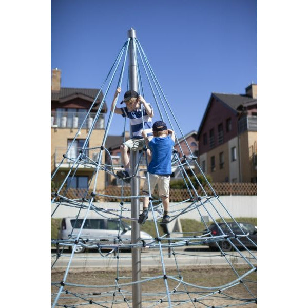 Lars Laj Spinnennetz Spielplatz