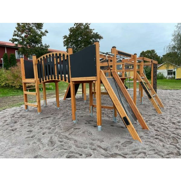 Lars Laj Piraten Basis Natur Spielplatz