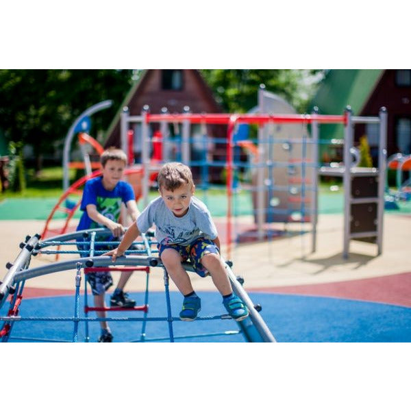 Lars Laj Kleiner Bergsteiger Spielplatz