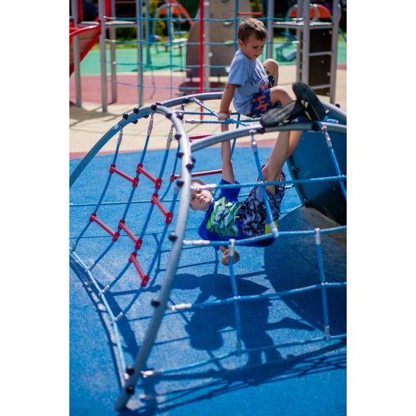 Lars Laj Kleiner Bergsteiger Spielplatz