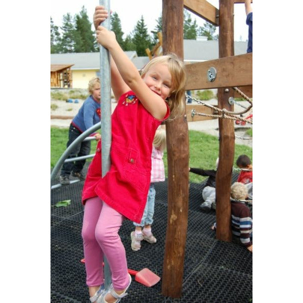 Lars Laj Spielkombination Alstad Spielplatz