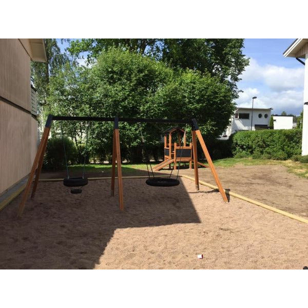 Lars Laj Spielhäuschen Natur Spielplatz