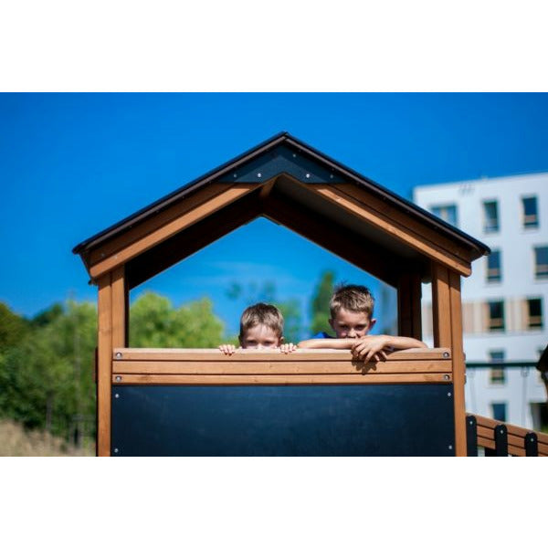 Lars Laj Landhaus Natur Spielplatz