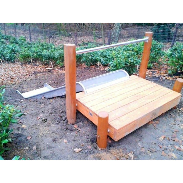 Lars Laj Hangrutsche breit h120 Spielplatz