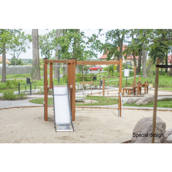 Lars Laj Kiosk mit Rutsche Spielplatz