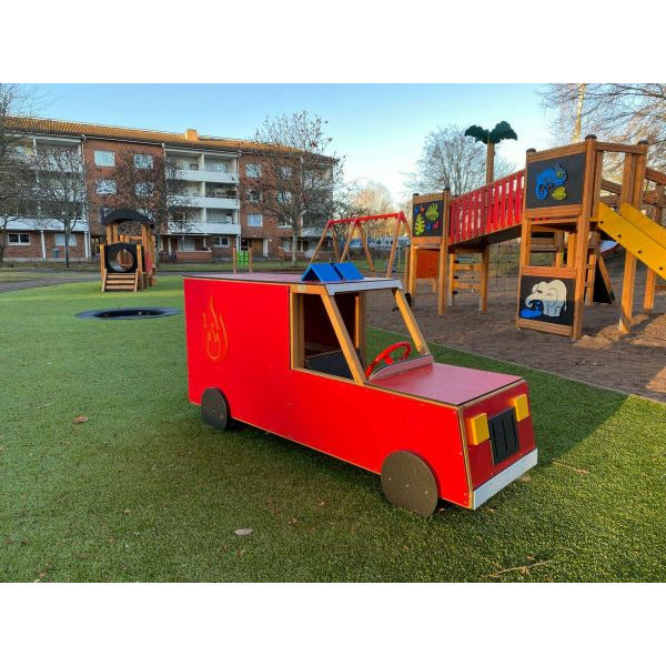 Lars Laj Feuerwehr LKW Spielplatz