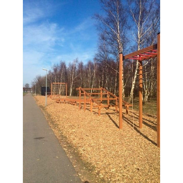 Lars Laj Hindernisrennen Spielplatz