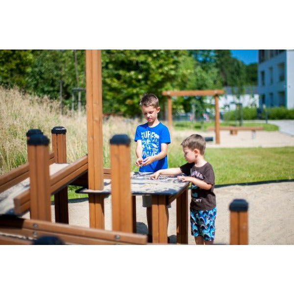 Lars Laj Sand & Wassertisch Nature Spielplatz