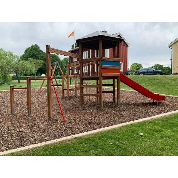 Lars Laj Leuchtturm mit Klappbrücke Spielplatz