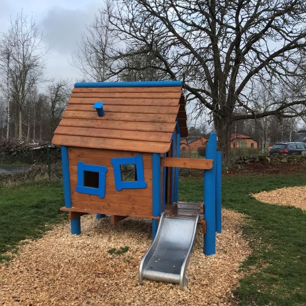 Lars Laj Olles Spielhaus Spielplatz