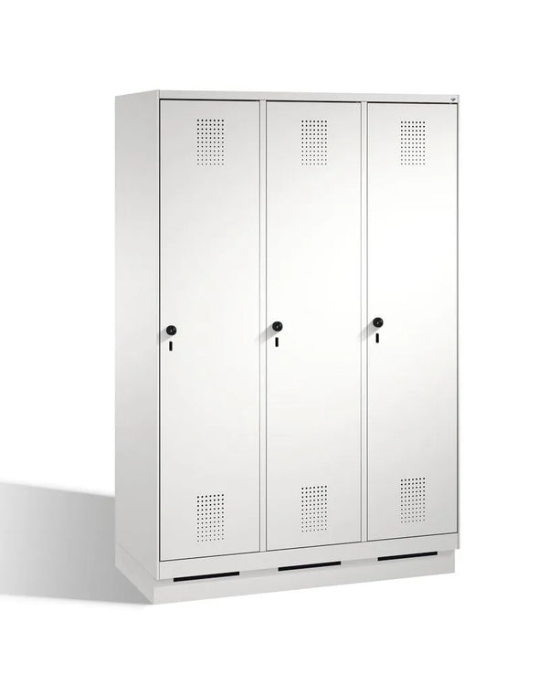 Armoire vestiaire sur socle DENIOS Cabo-plus, 3 compartiments, L 1200, P 500, H 1800 mm, gris 