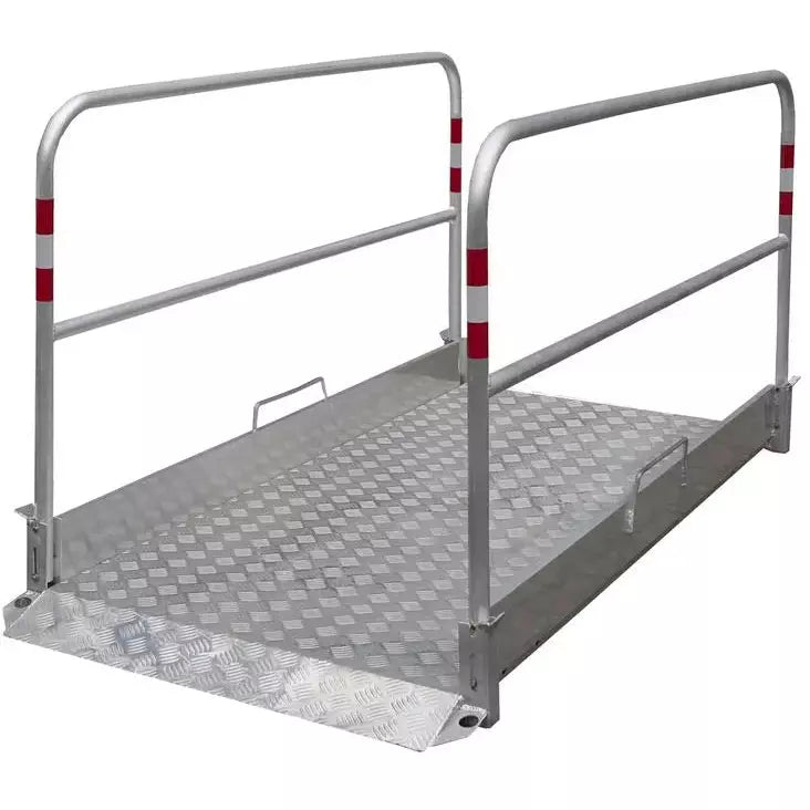 DENIOS sleufbrug van antislip aluminium geribbelde plaat, 3/4 mm, inclusief laadperron, lengte 2,20 m.